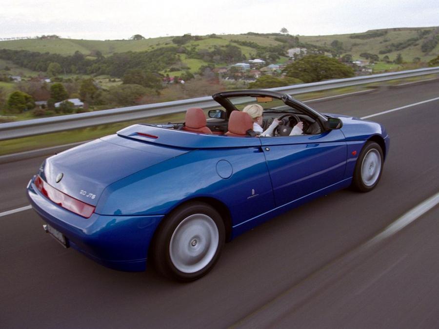  Alfa Romeo Spider (916S) 2003 года  (AU) (фото 23 из 28)